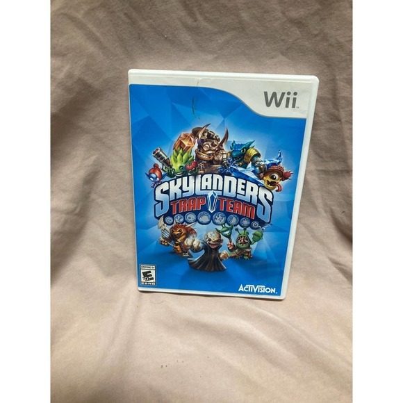 SKYLANDERS Trap Team for Nintendo Wii - Picture 1 of 4
